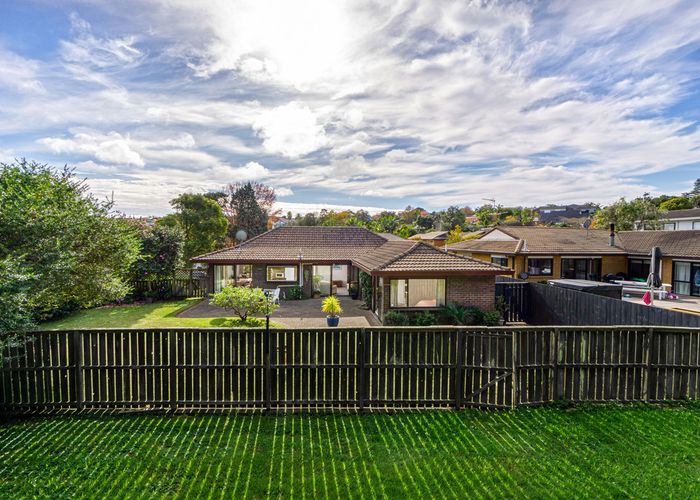  at 35 Greenbank Drive, Saint Johns, Auckland