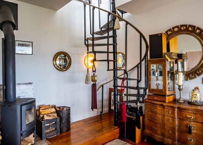  at 168 The Esplanade, Island Bay, Wellington