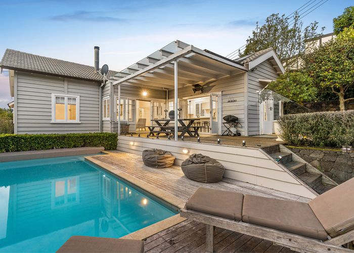  at 33 Komaru Street, Remuera, Auckland