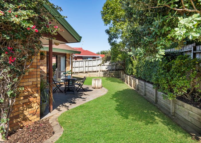  at 10 Gardenia Grove, Half Moon Bay, Auckland