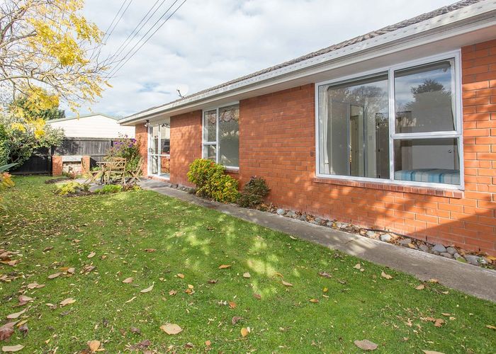  at 14 Murfitt Place, Sockburn, Christchurch