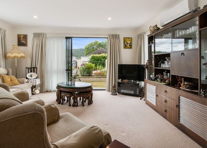  at 8 Savage Crescent, Upper Hutt Central, Upper Hutt