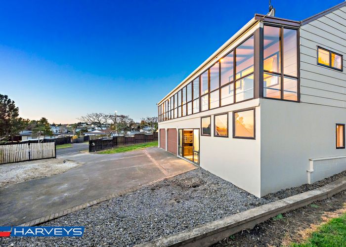  at 17 Banyan Drive, Totara Heights, Auckland