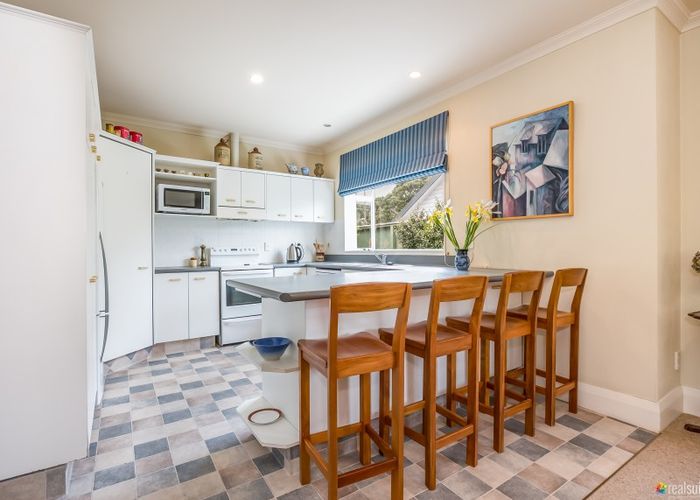  at 32 Hinau Street, Woburn, Lower Hutt