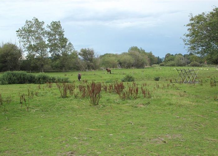  at 207 Winter Road, Menzies Ferry, Wyndham