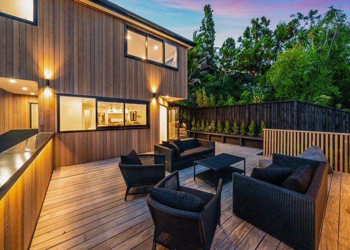  at 4/18 Glover Road, St Heliers, Auckland
