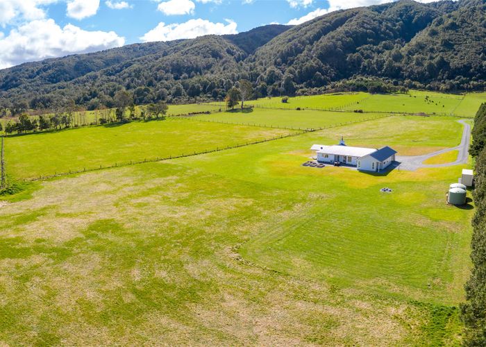  at 319 Marchant Road, Kaitoke, Upper Hutt