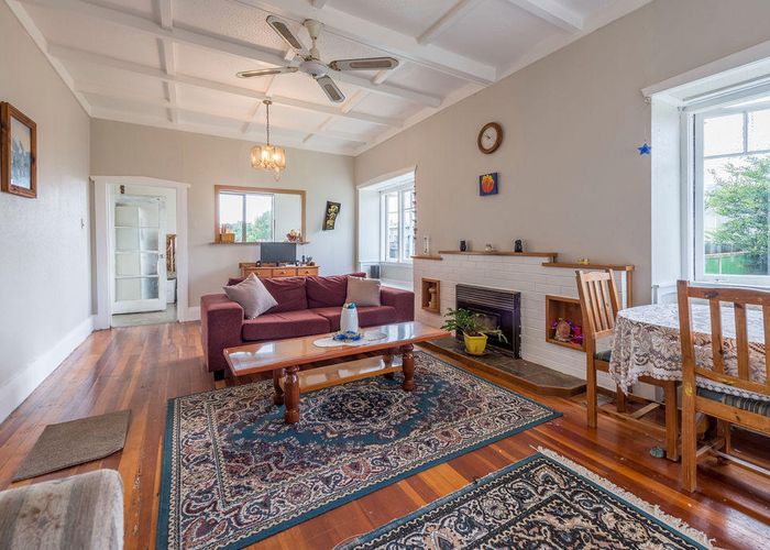  at 7 Springs Road, Parakai, Helensville