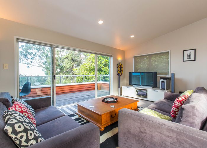  at 1/69 Princes Street, Northcote Point, Auckland
