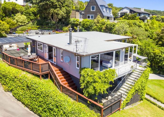  at 2 Kenilworth Grove, Silverstream, Upper Hutt