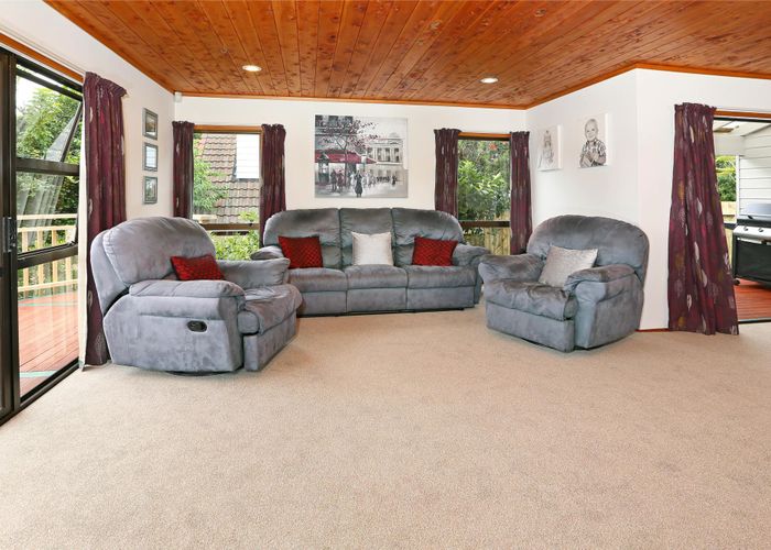  at 20 Palomino Drive, Henderson, Auckland