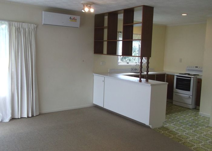  at 62 Swanson Rd, Henderson, Auckland