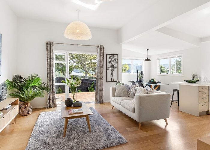  at 2 Pembroke Road, Northland, Wellington