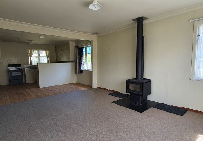  at 32 Harrison Street West, Featherston