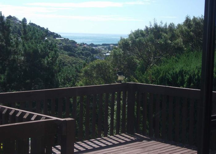  at 70 Mercury Way, Whitby, Porirua