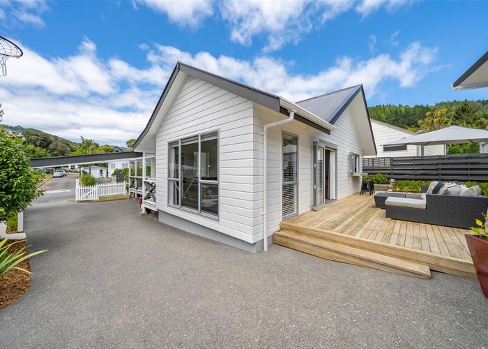  at 76 Field Street, Silverstream, Upper Hutt