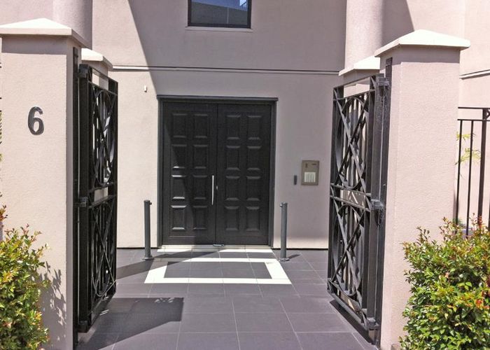  at 2T/6 Burgoyne Street, Grey Lynn, Auckland