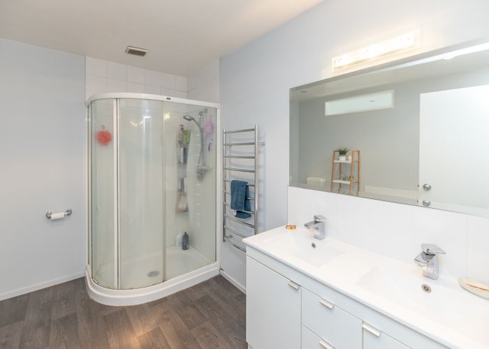  at 2/25 Grove Road, Addington, Christchurch