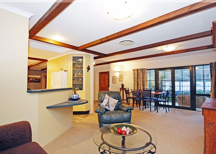  at 674 Waikawa Beach RD, Waikawa Beach, Manakau