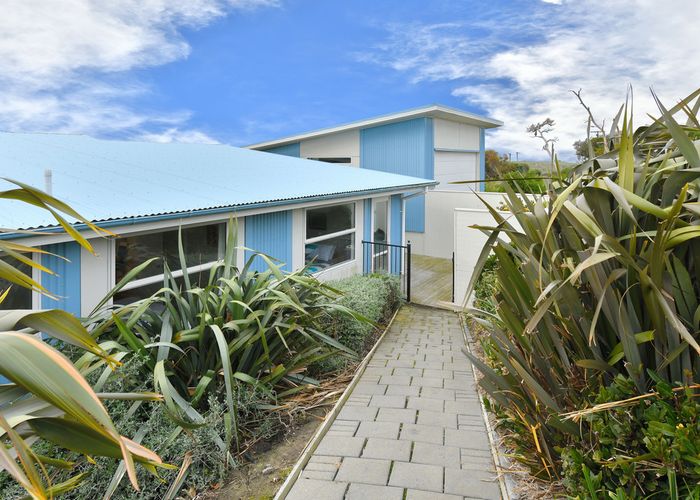  at 24 Hall Street, Motunau, Greta Valley
