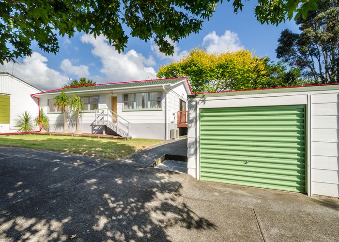  at 2/3 Talavera Place, Te Atatu South, Auckland