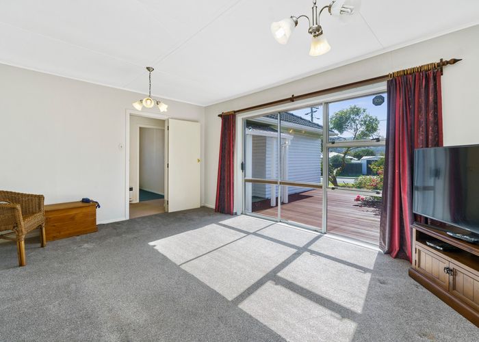 at 33 Frederick Street, Wainuiomata, Lower Hutt