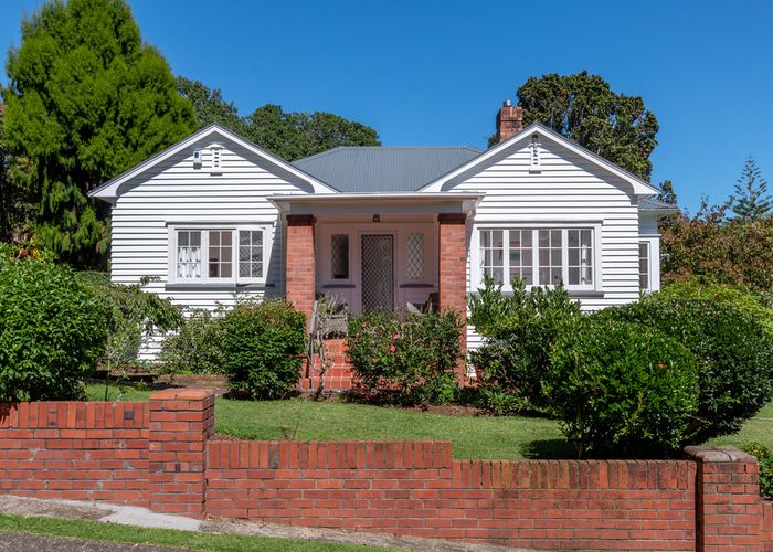  at 13 Stilwell Road, Mount Albert, Auckland