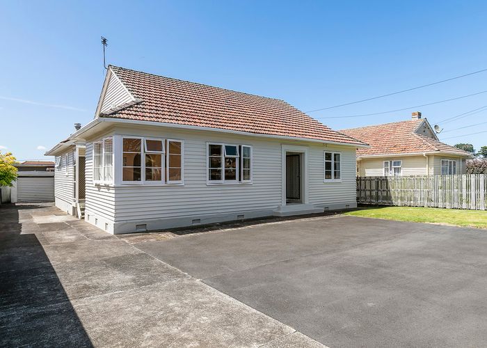  at 12 Jellicoe Street, Otahuhu, Auckland