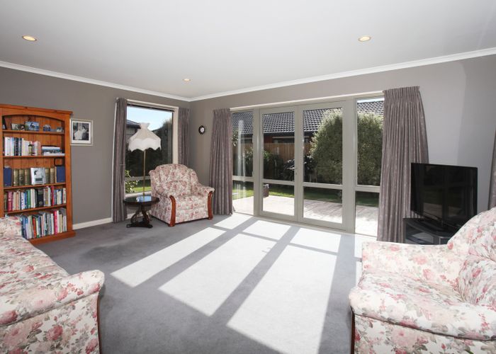  at 20 Coolspring Way, Redwood, Christchurch