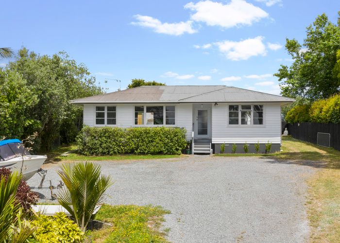  at 274 Amreins Road, Henderson