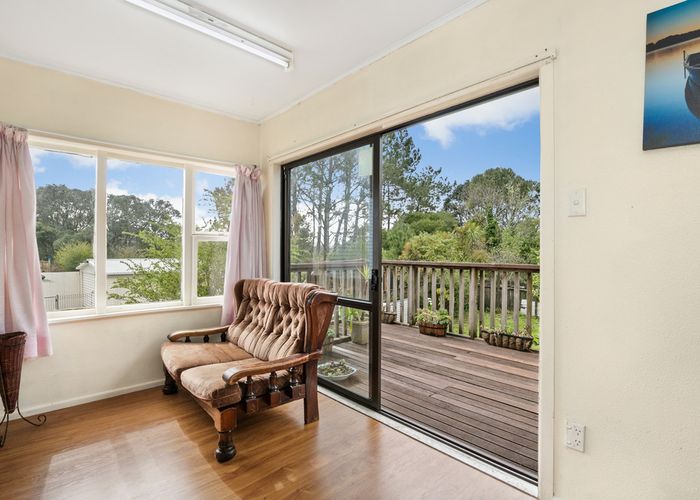 at 39 Beaubank Road, Kelston, Auckland