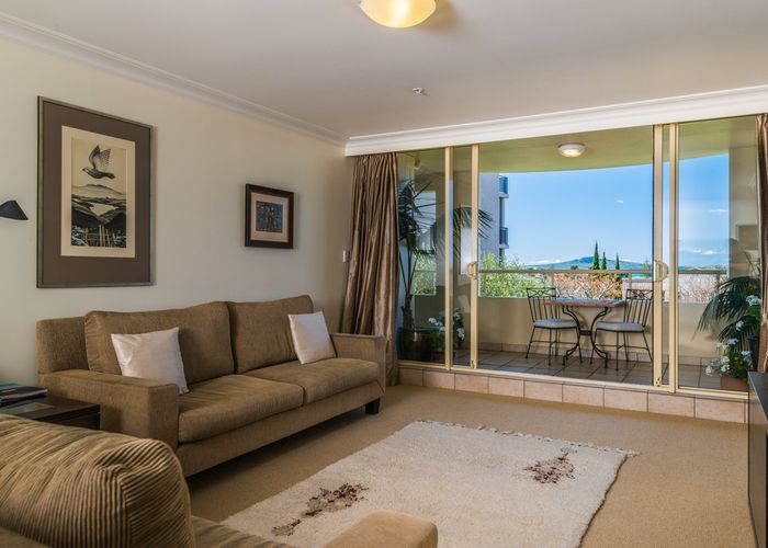  at 202/8 Middleton Road, Remuera, Auckland