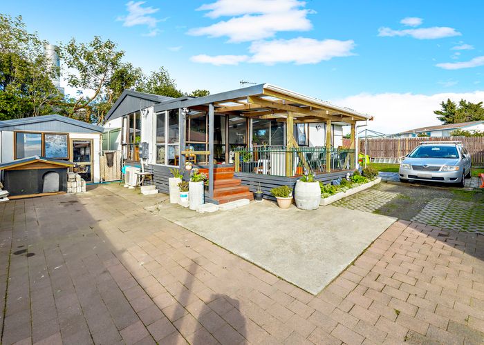  at 8/30 Gifford Road, Papatoetoe, Auckland