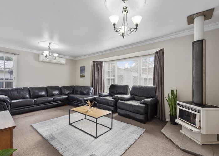  at 11 Gemstone Drive, Birchville, Upper Hutt