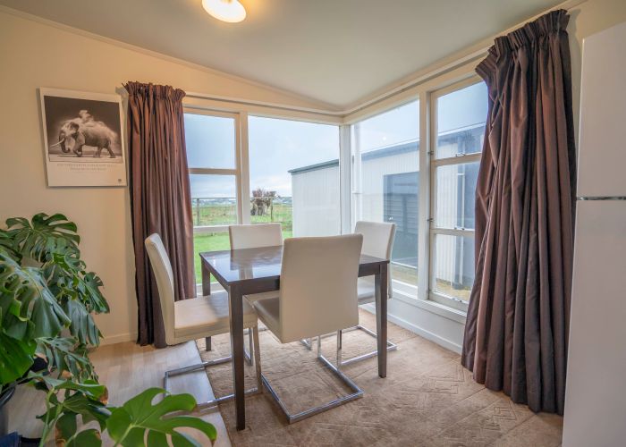  at 128 Avon Road, Clifton, Invercargill