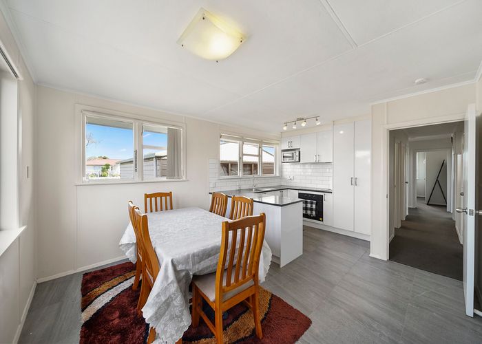  at 7 Windrush Close, Mangere, Auckland