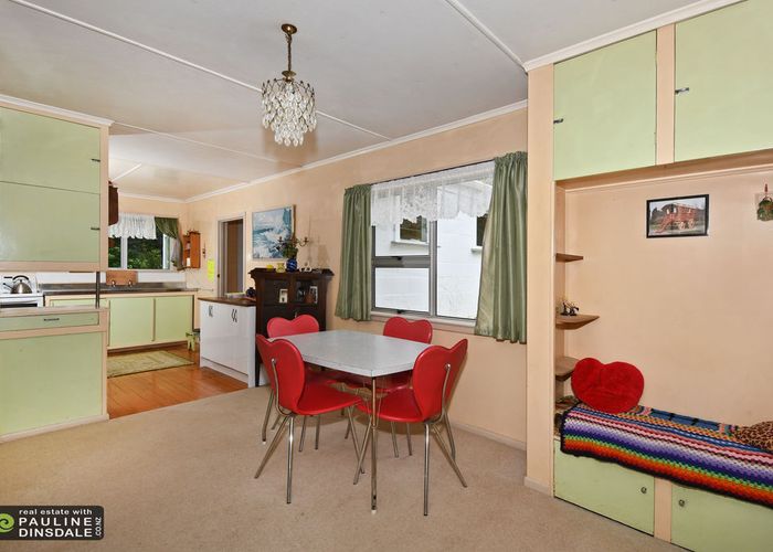  at 400 Crane Road, Kamo