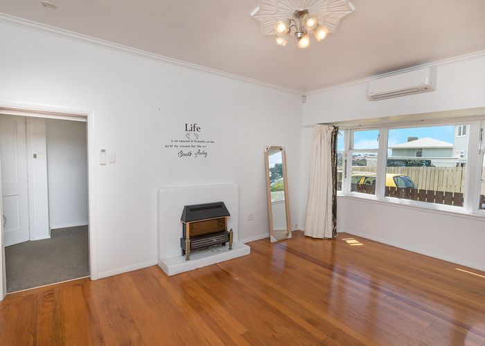  at 43 Coates Street, Tawa, Wellington