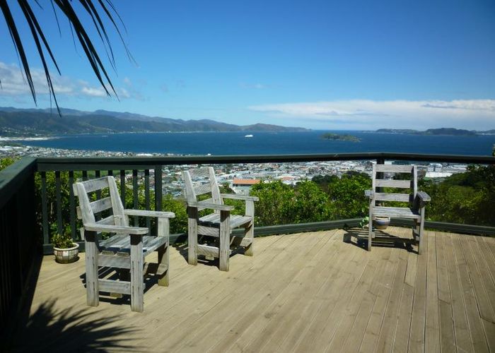  at 7 Maple Grove, Maungaraki, Lower Hutt