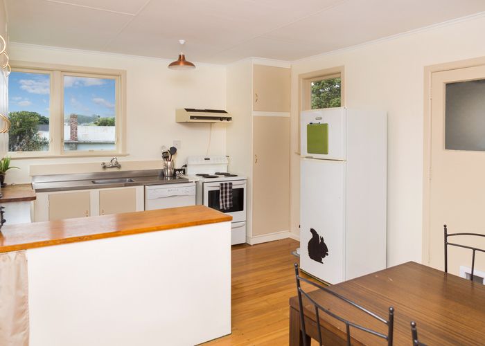  at 57 Takapuwahia Drive, Takapuwahia, Porirua