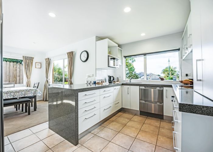  at 48 Blue Heron Rise, Stanmore Bay, Whangaparaoa