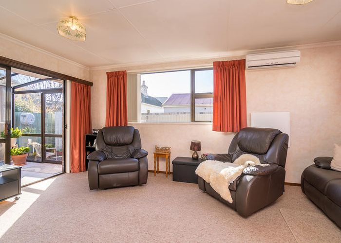  at 8 Phillips Street, Kensington, Dunedin