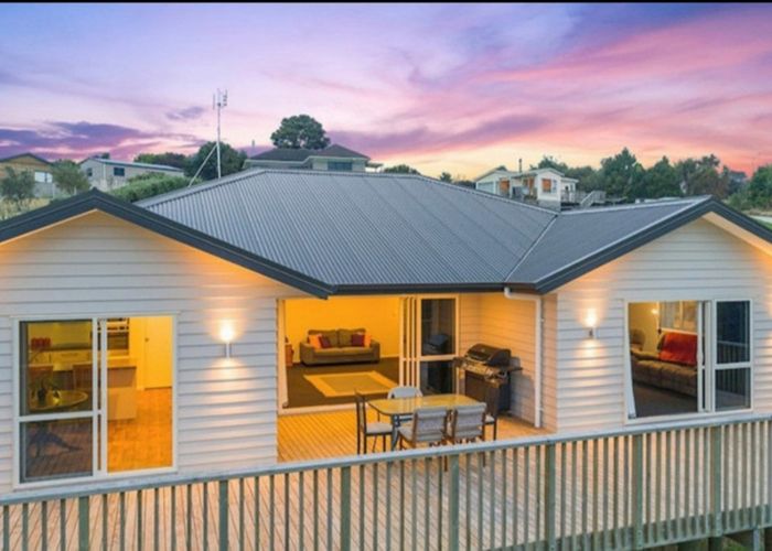  at 38 Roberts Road, Matakatia, Whangaparaoa