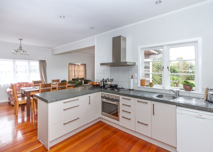 at 77 Wellington Street, Hamilton East, Hamilton