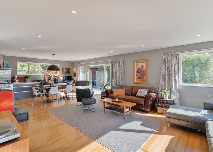  at 52 Van Asch Street, Sumner, Christchurch
