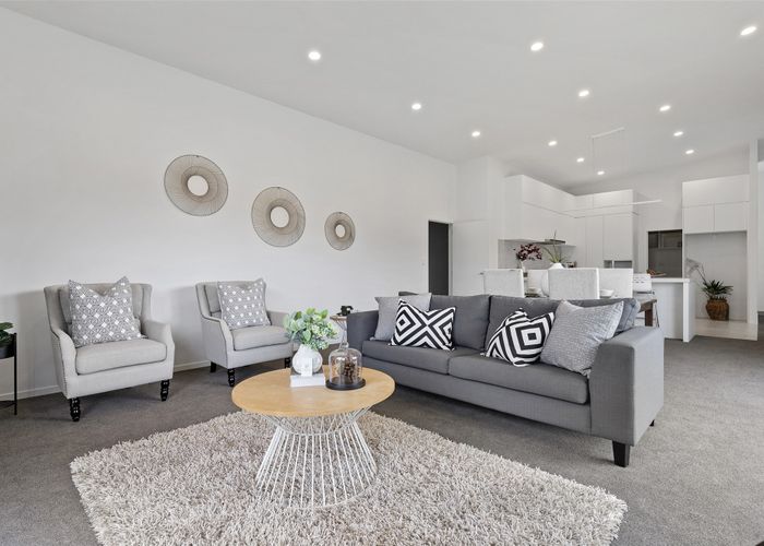  at 3 Sydney Place, Flagstaff, Hamilton