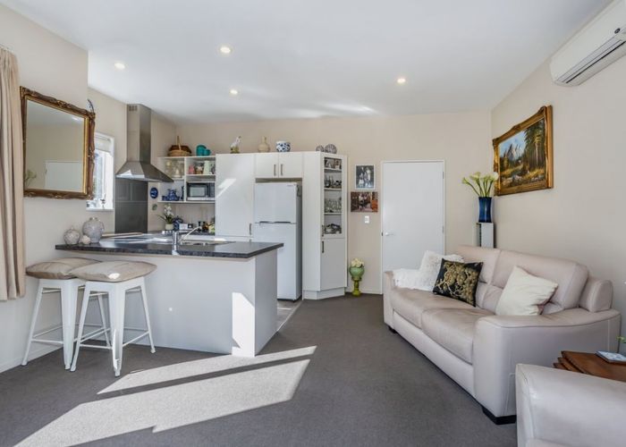  at 2/6 Kauri Street, Riccarton, Christchurch