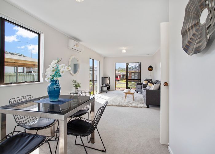  at 2/217 Waitemata Drive, Ranui, Auckland