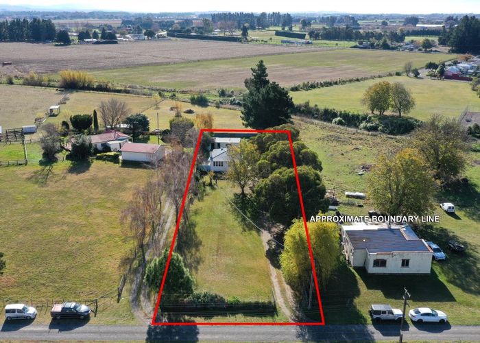  at 16 Harrison Lane, Pakipaki