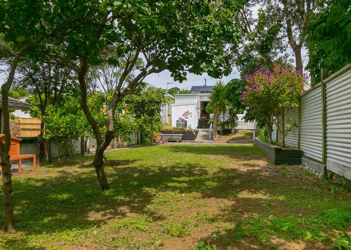  at 165 Lemon Street, Strandon, New Plymouth